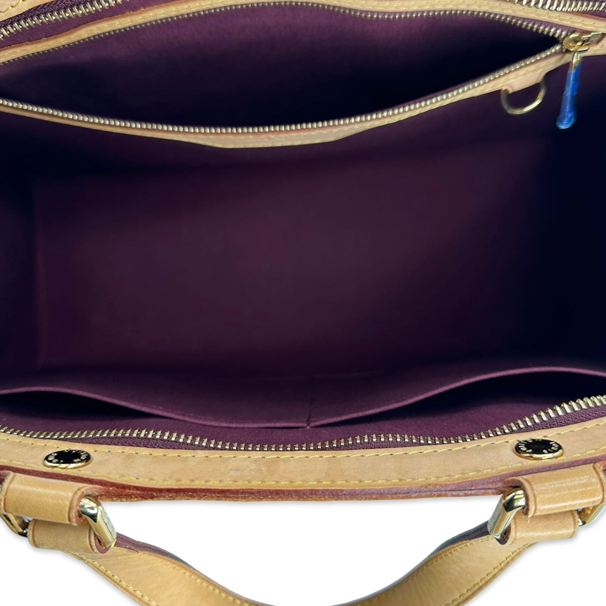 LOUIS VUITTON: Monogram Vernis Brea MM