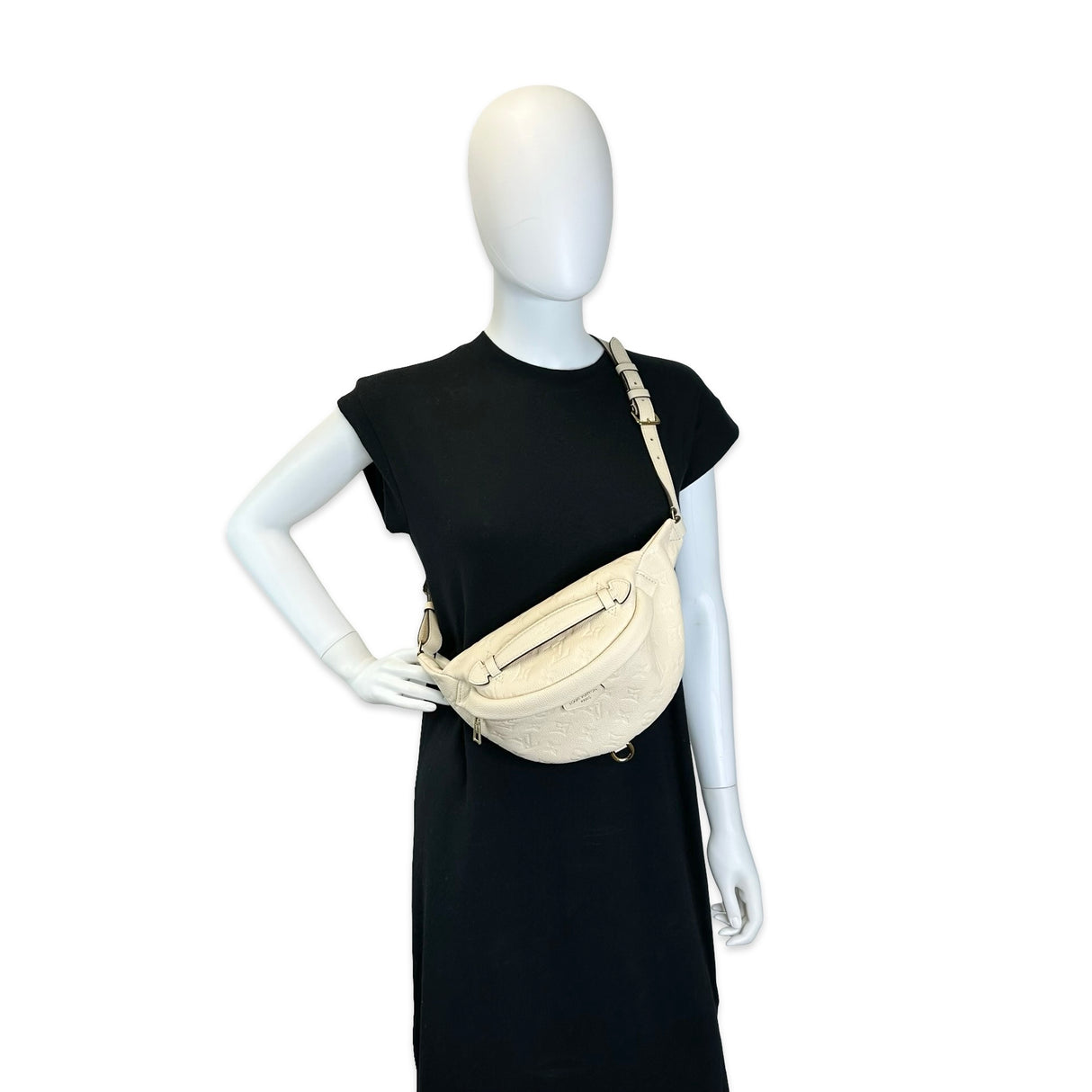 LOUIS VUITTON: Monogram Empreinte Bumbag