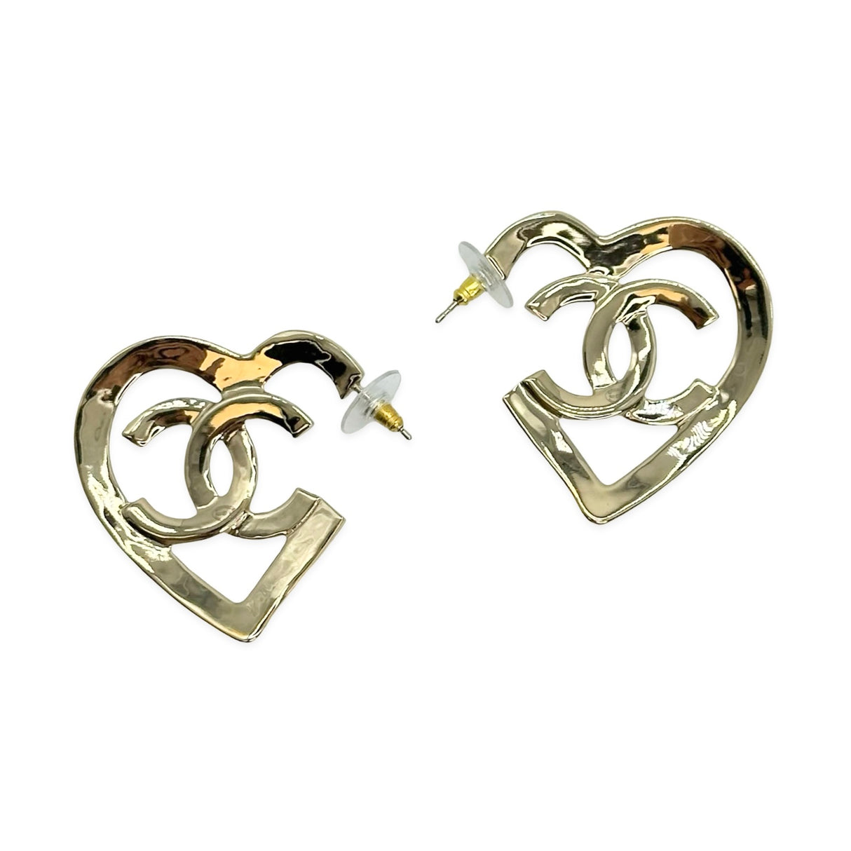 CHANEL: CC Heart Hoop Earrings