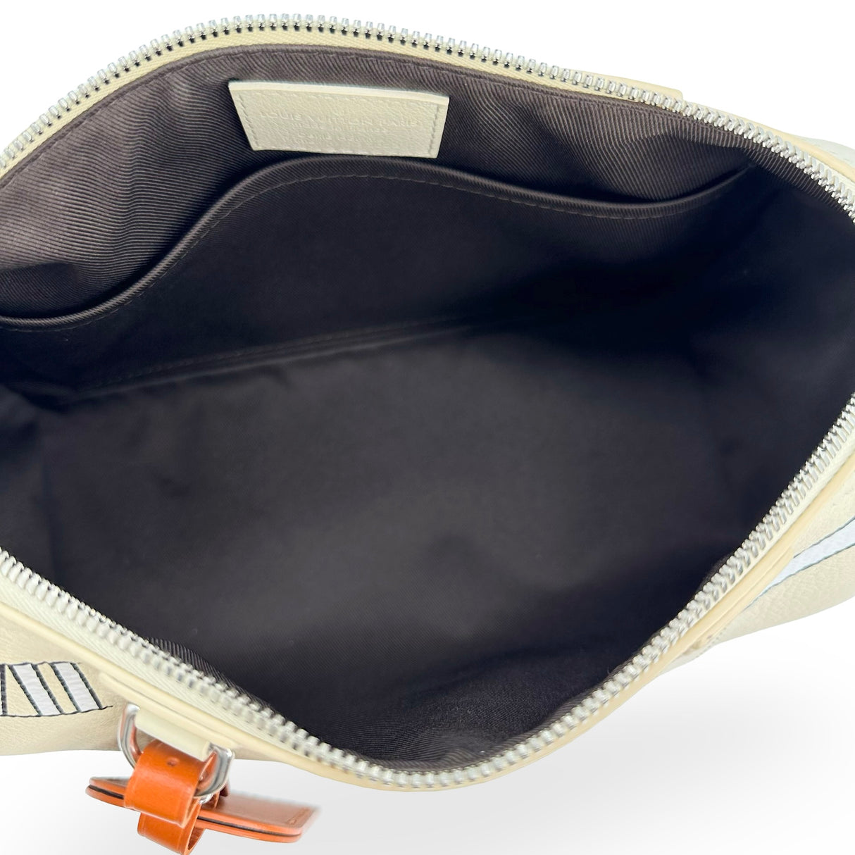 LOUIS VUITTON: Leather Trunk L'oeil City Keepall