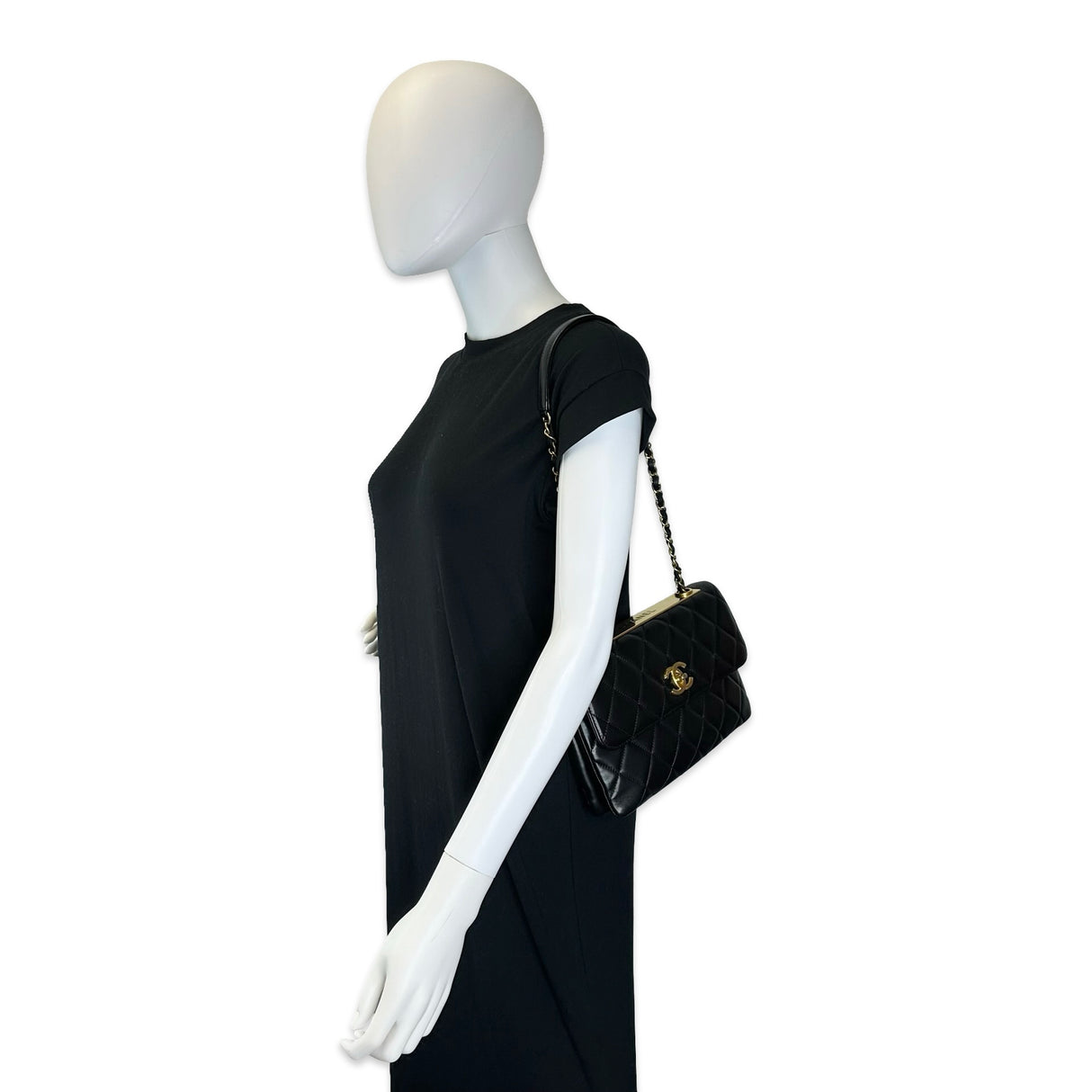 CHANEL: Quilted Lambskin Trendy CC Flap Bag