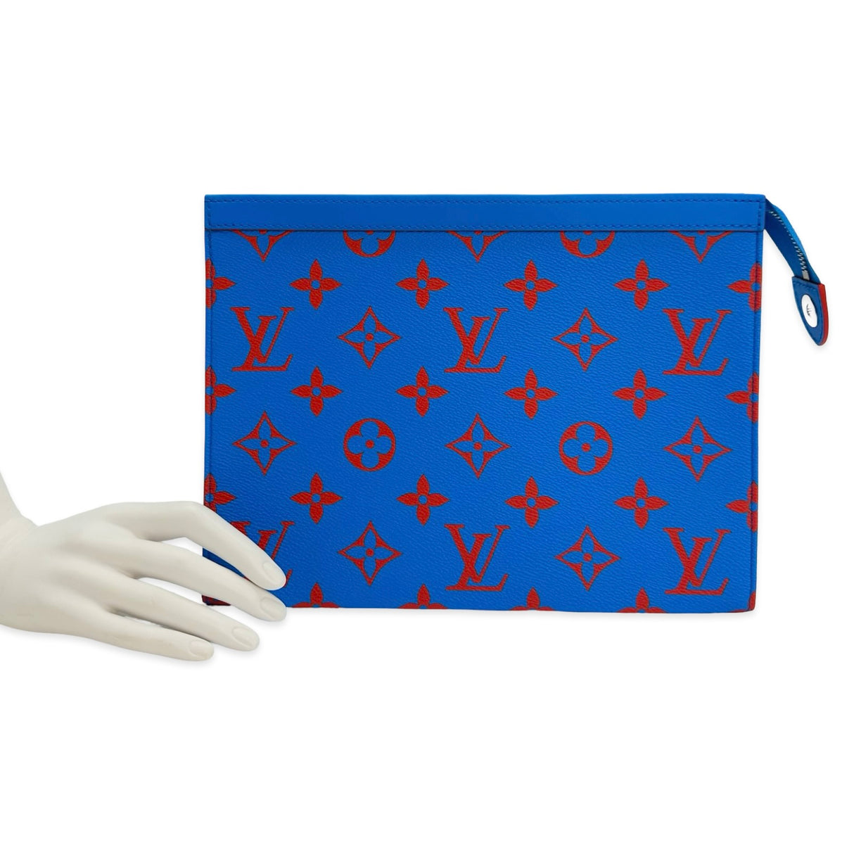 Monogram Glow Pochette Voyage MM