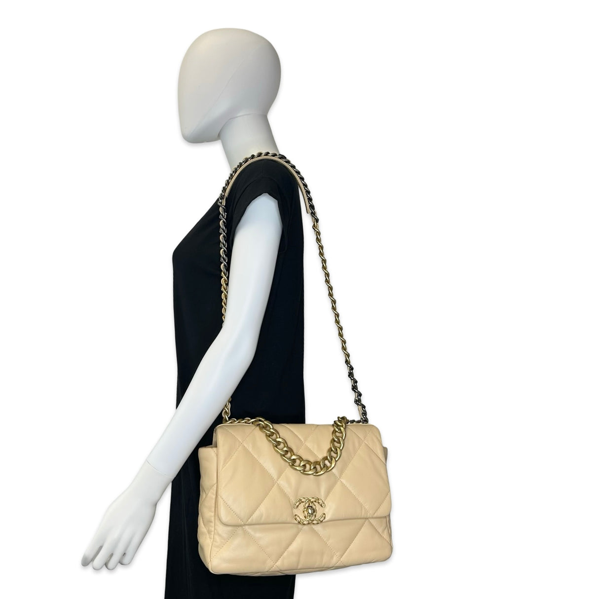 CHANEL: Quilted Lambskin Medium 19 Flap Bag