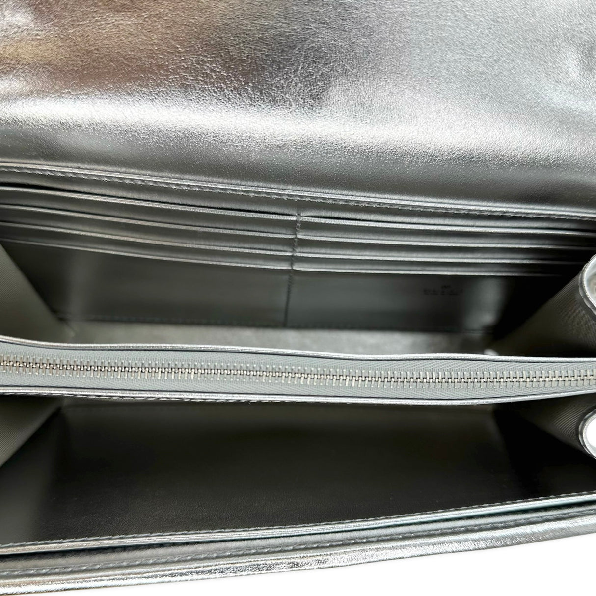 GUCCI: Quilted Blondie Chain Wallet