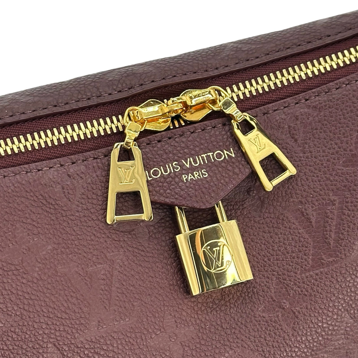 LOUIS VUITTON: Monogram Empreinte Sac Sport