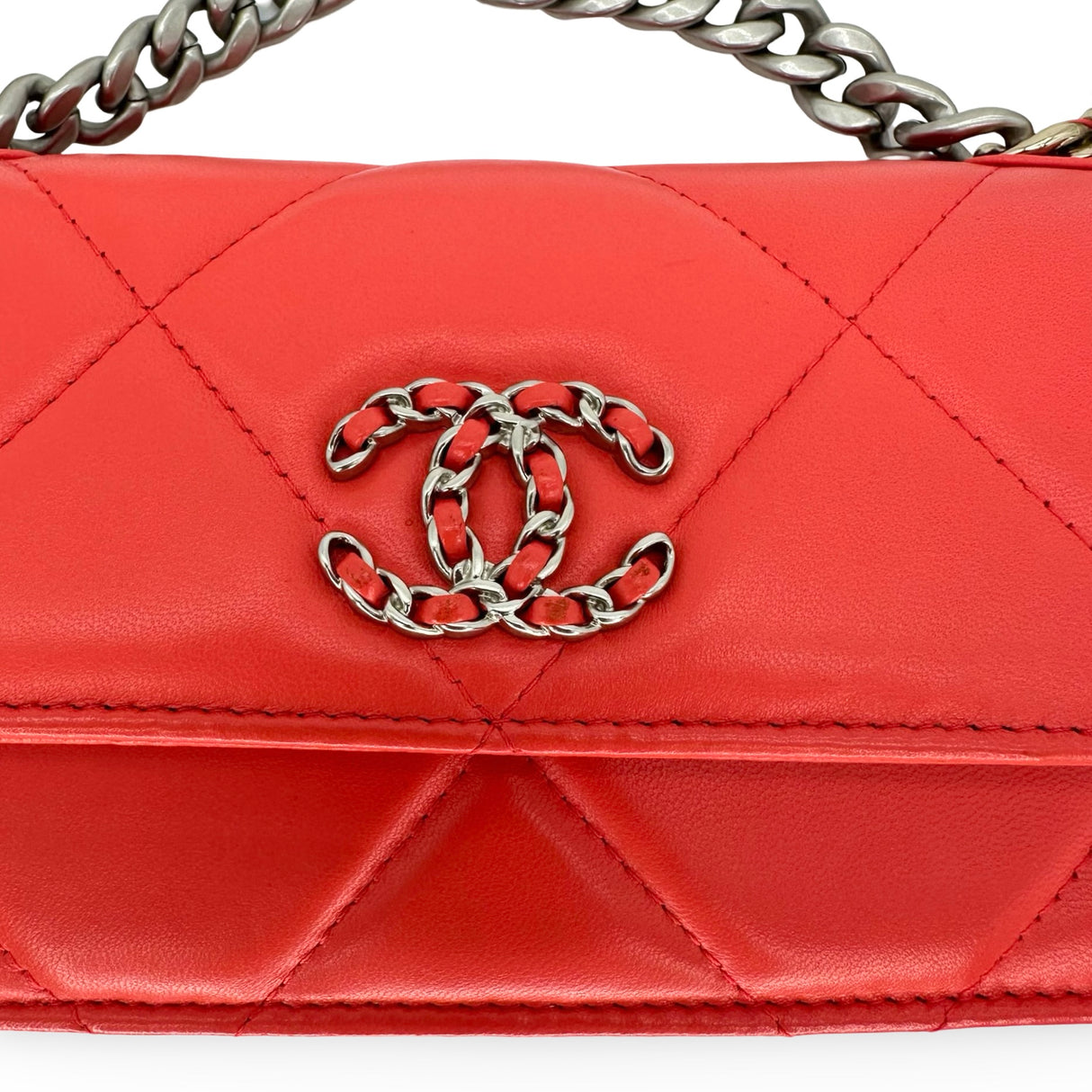 CHANEL: Quilted Lambskin Mini 19 Wallet on a Chain