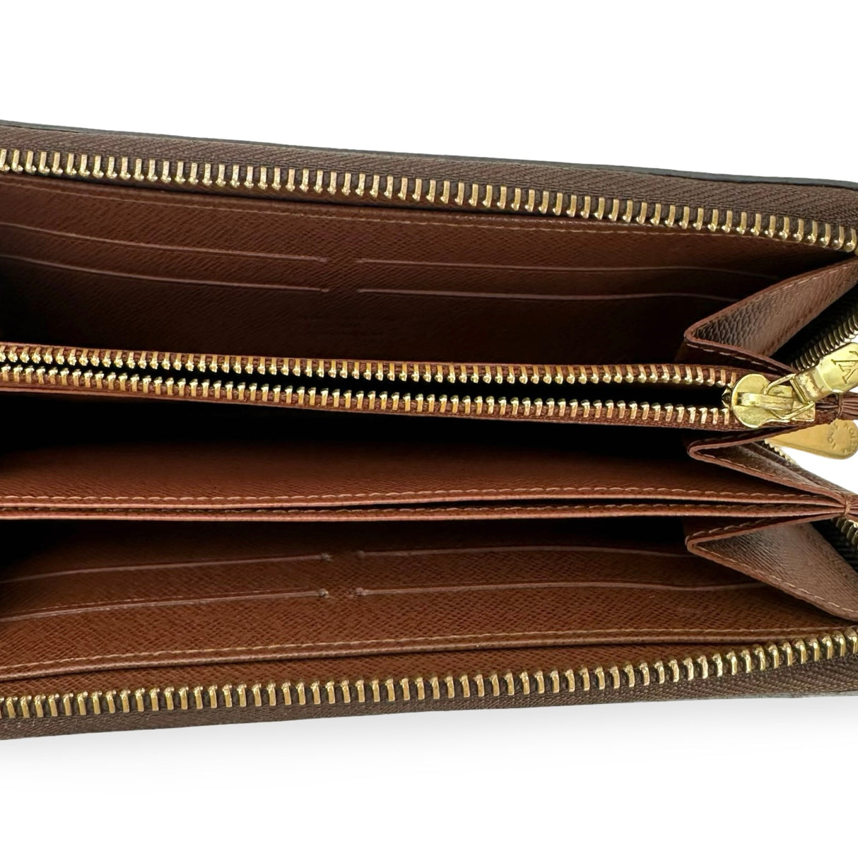 LOUIS VUITTON: Monogram Zippy Wallet