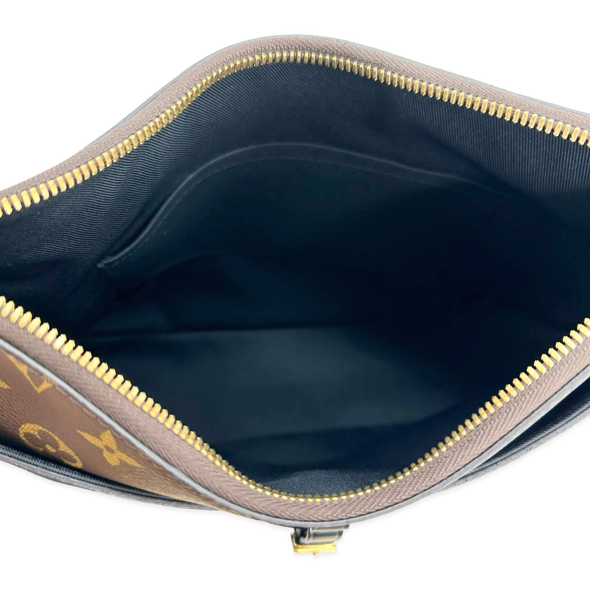 LOUIS VUITTON: Monogram Odeon MM