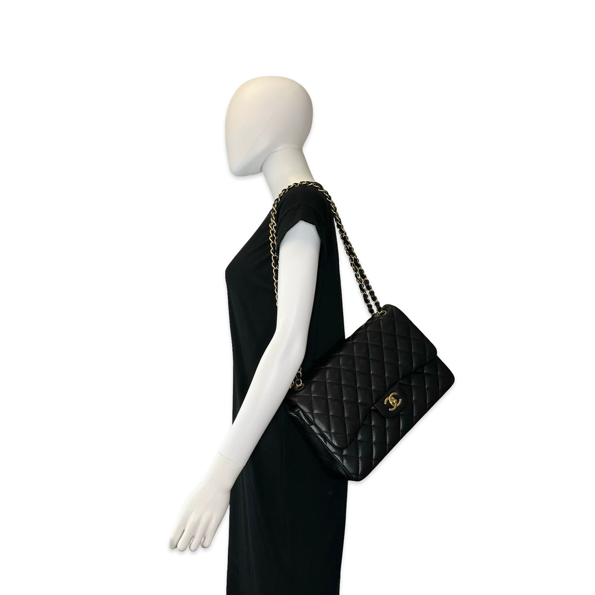 CHANEL: Quilted Caviar Jumbo Classic Double Flap