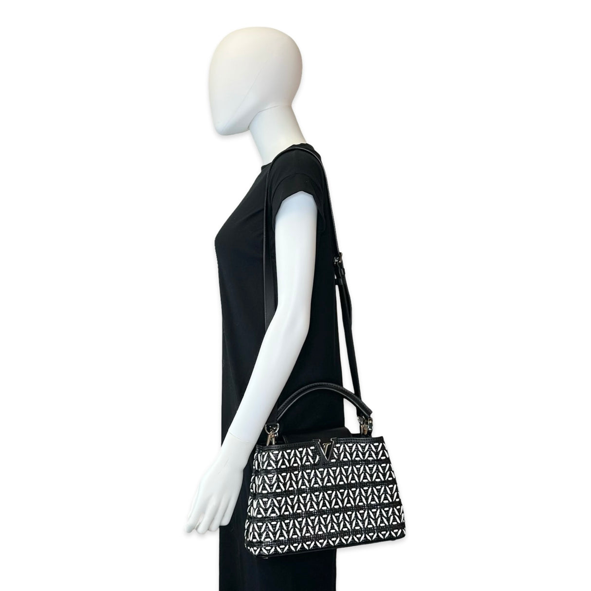 Woven Leather Capucines BB