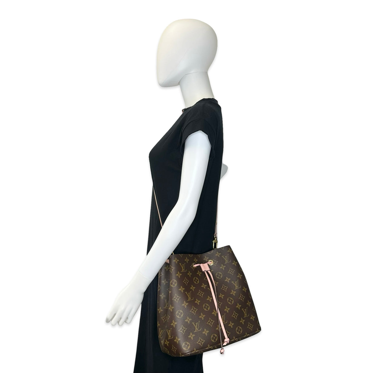 LOUIS VUITTON: Monogram NeoNoe MM