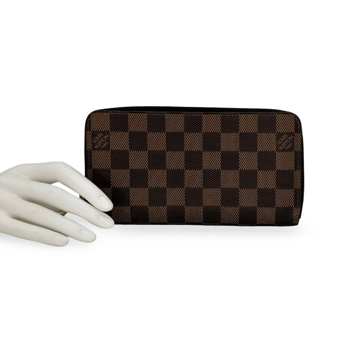 LOUIS VUITTON: Damier Ebene Zippy Wallet