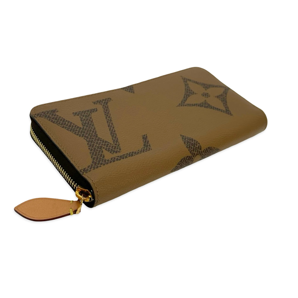 LOUIS VUITTON: Monogram Reverse Giant Zippy Wallet