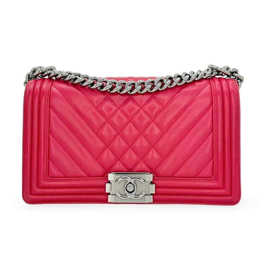 CHANEL: Quilted Mixed Chevron Old Medium Boy Bag