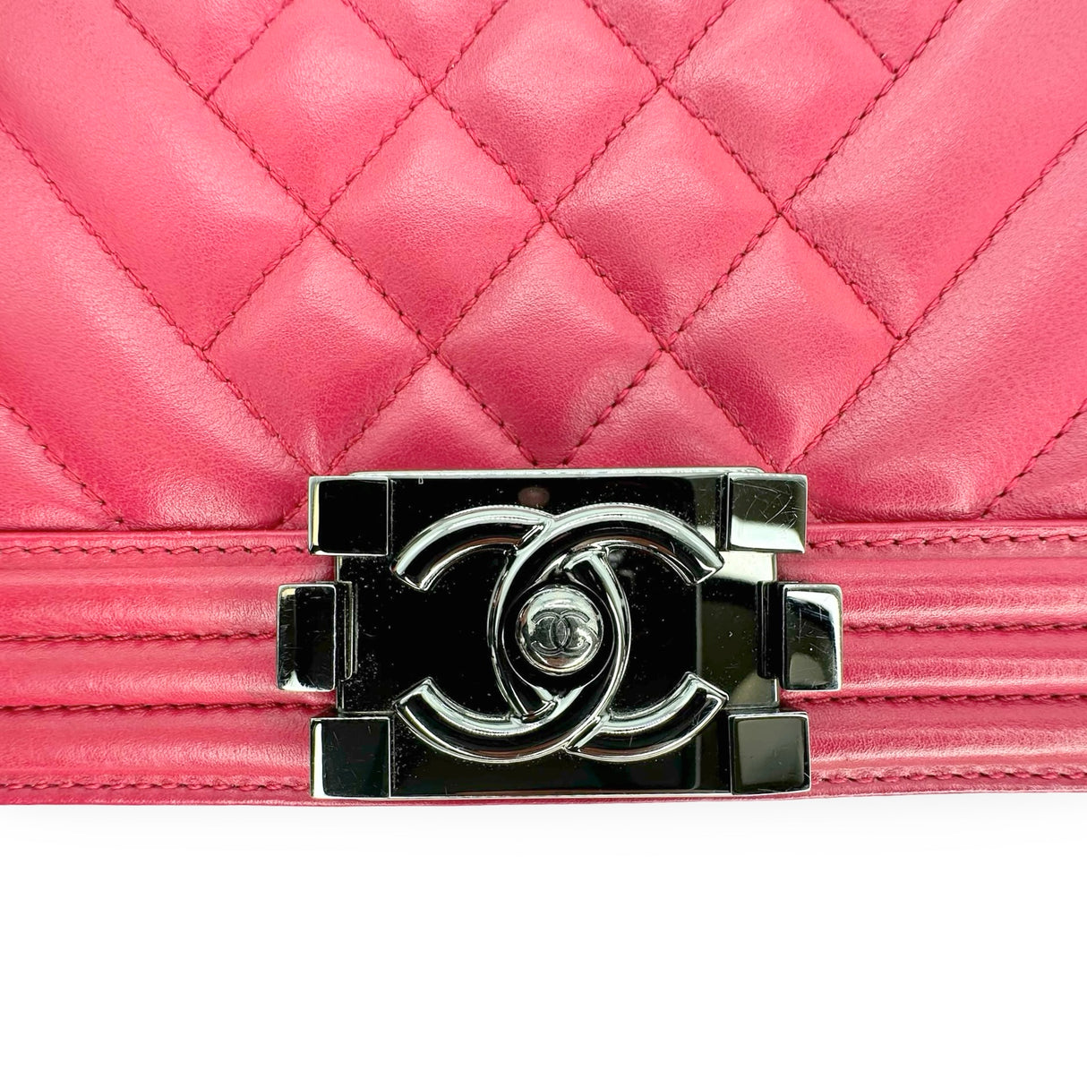CHANEL: Quilted Mixed Chevron Old Medium Boy Bag