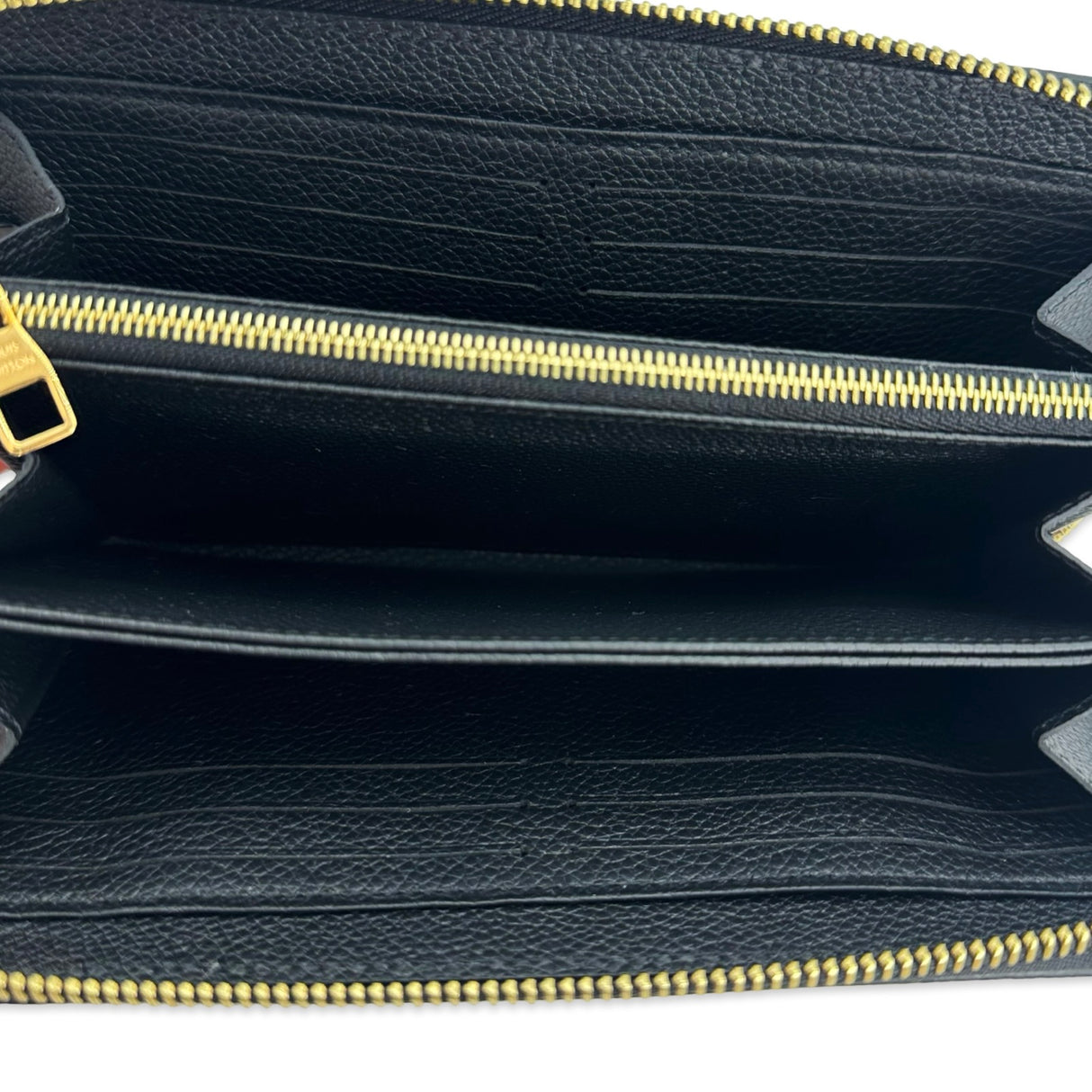 SAINT LAURENT: Grain de Poudre Triquilt Envelope Chain Wallet