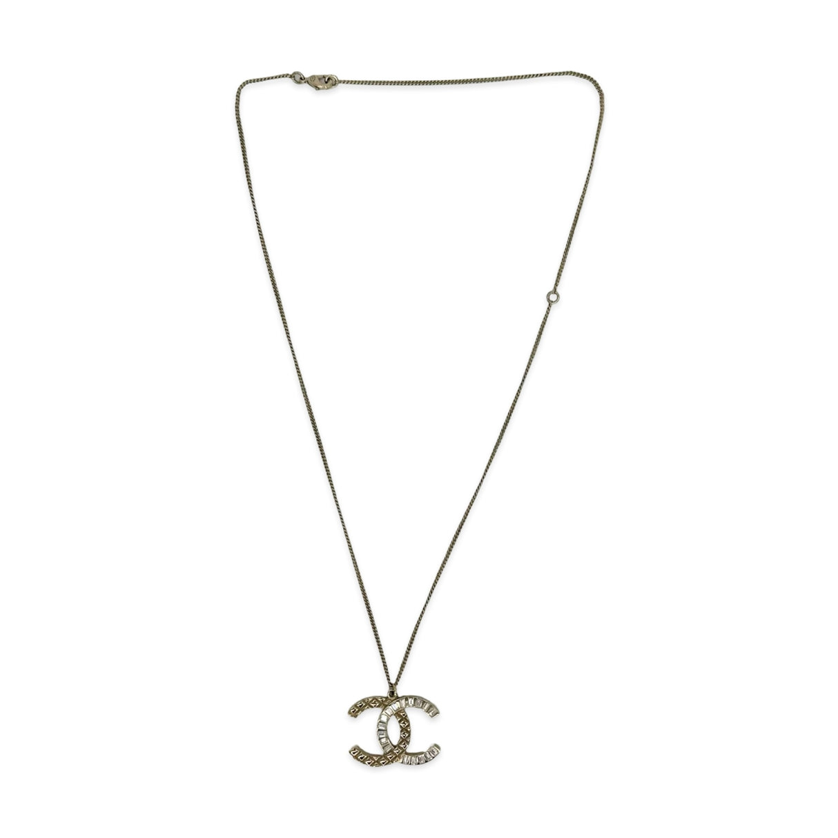 CHANEL: Crystal CC Pendant Necklace