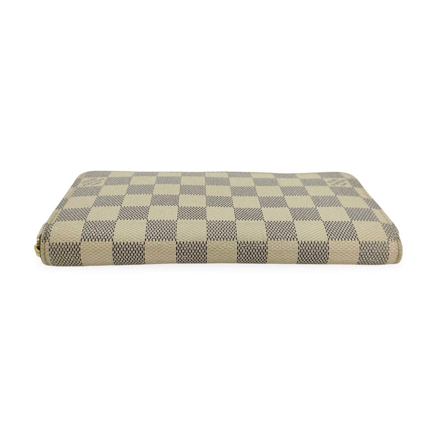 LOUIS VUITTON: Damier Azur Zippy Wallet