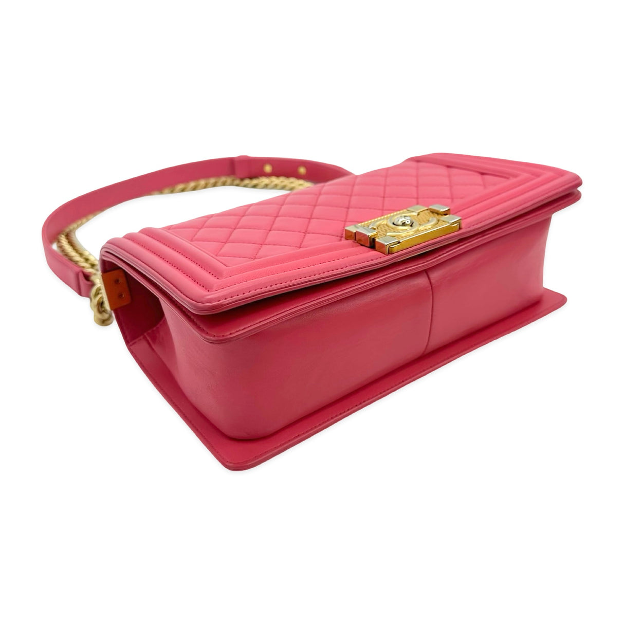 CHANEL: Quilted Lambskin Old Medium Boy Bag