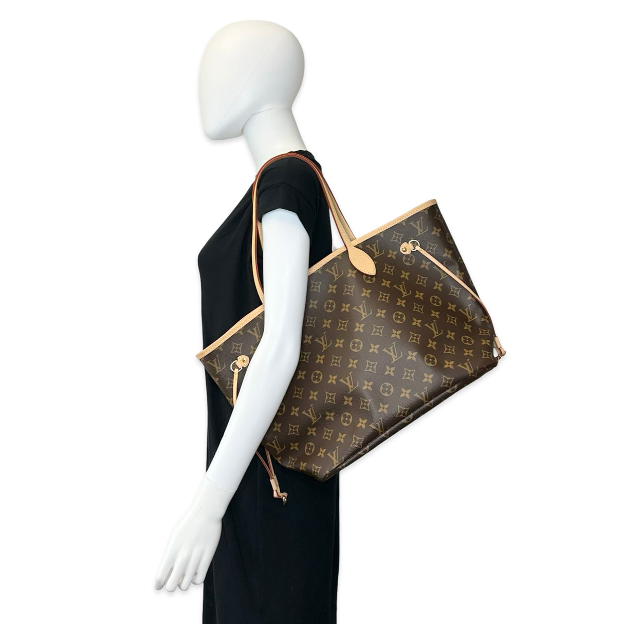 LOUIS VUITTON: Monogram Neverfull MM