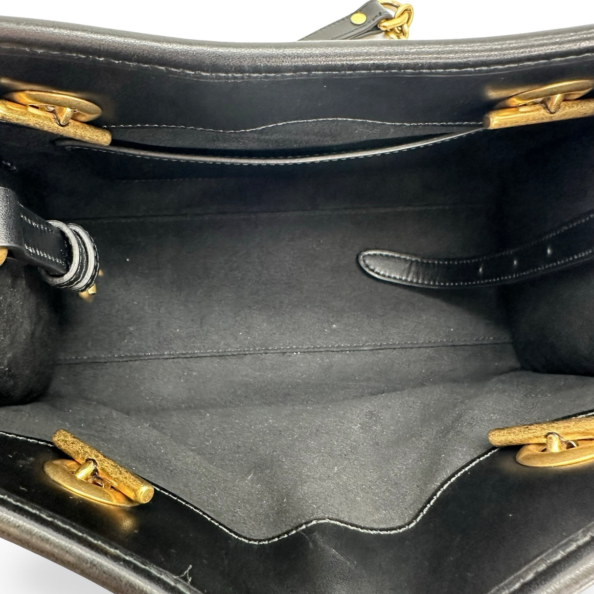 GUCCI: Quilted Leather GG Marmont Small Tote