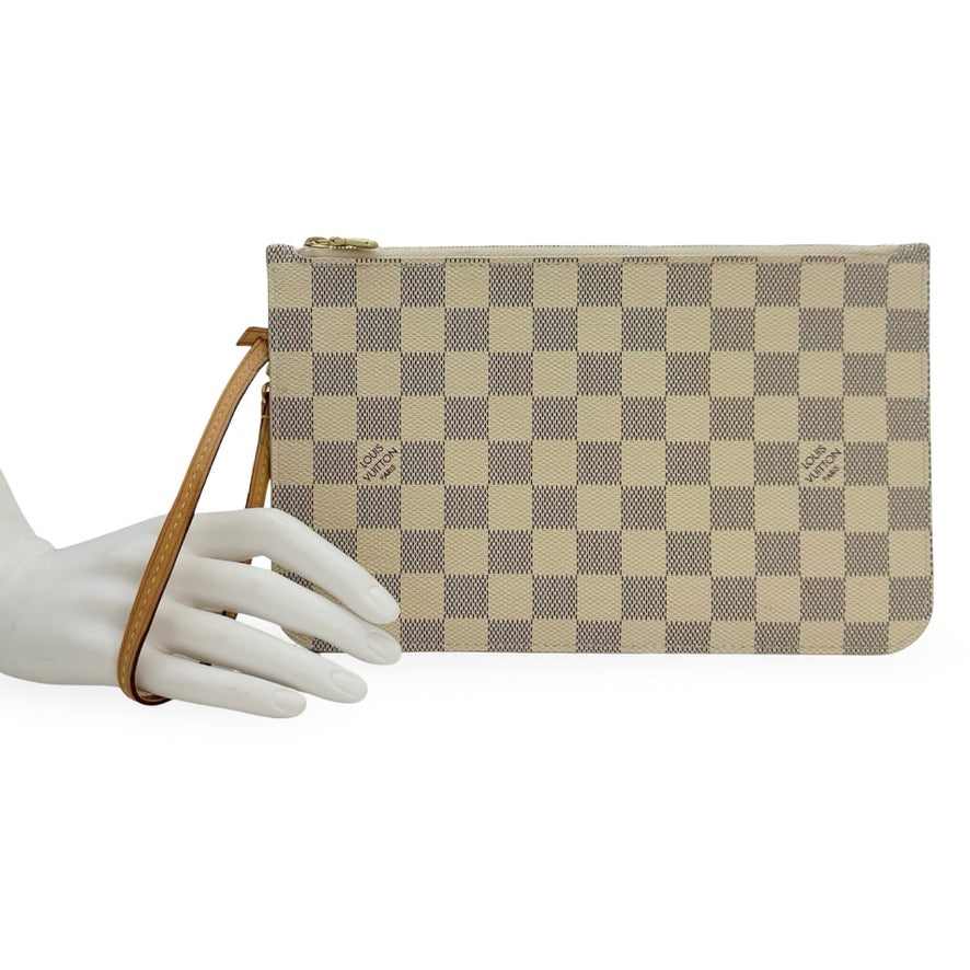 LOUIS VUITTON: Damier Azur Neverfull Pochette