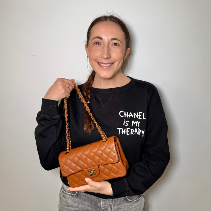 Sweatshirt: Chanel is My Therapy