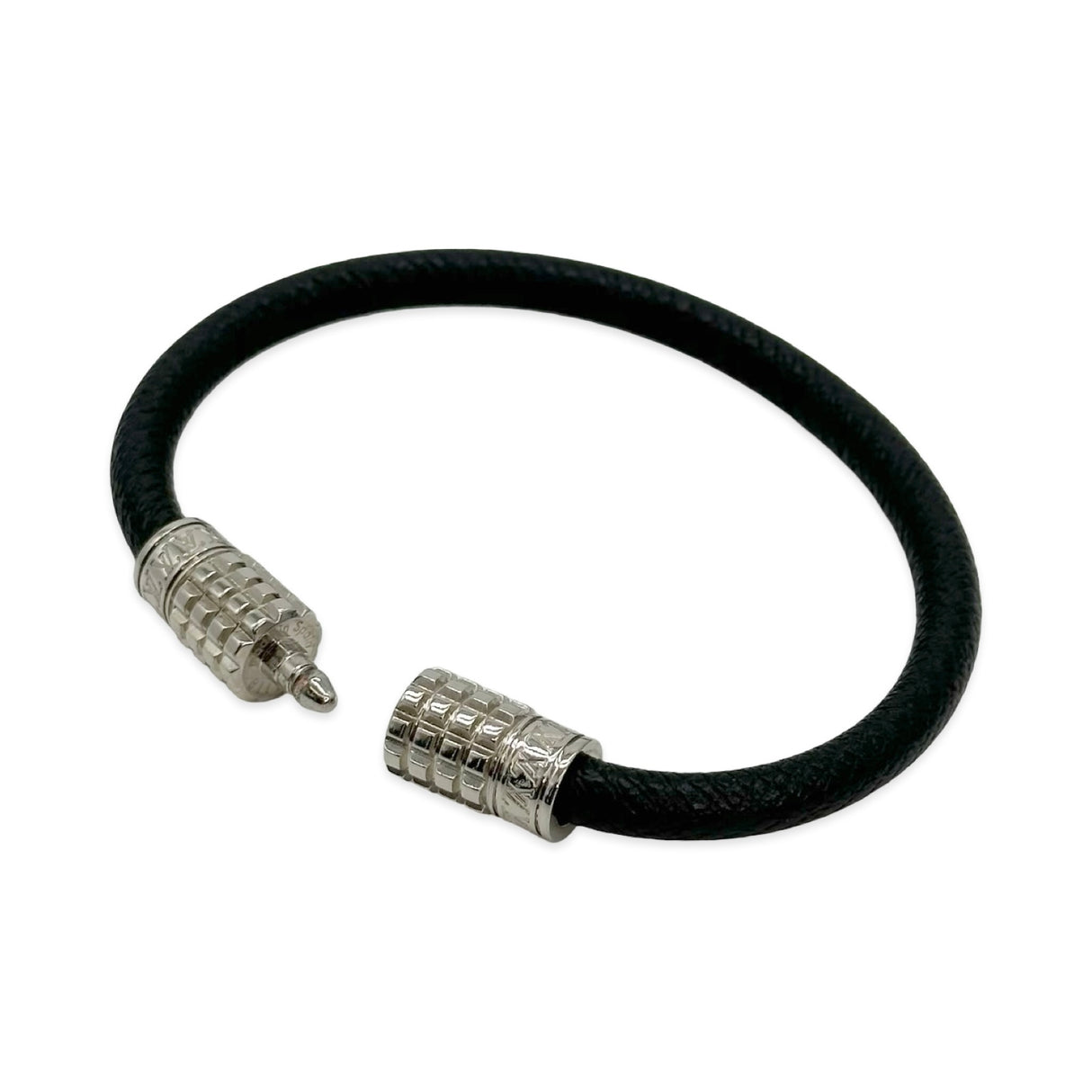 LOUIS VUITTON: Taiga Digit Bracelet