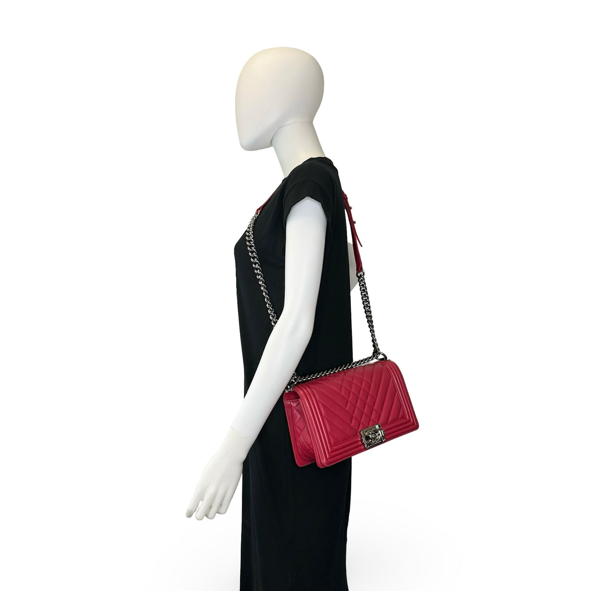 CHANEL: Quilted Mixed Chevron Old Medium Boy Bag