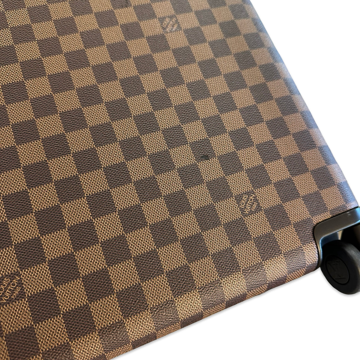 LOUIS VUITTON: Damier Ebene Horizon 55 Rolling Luggage