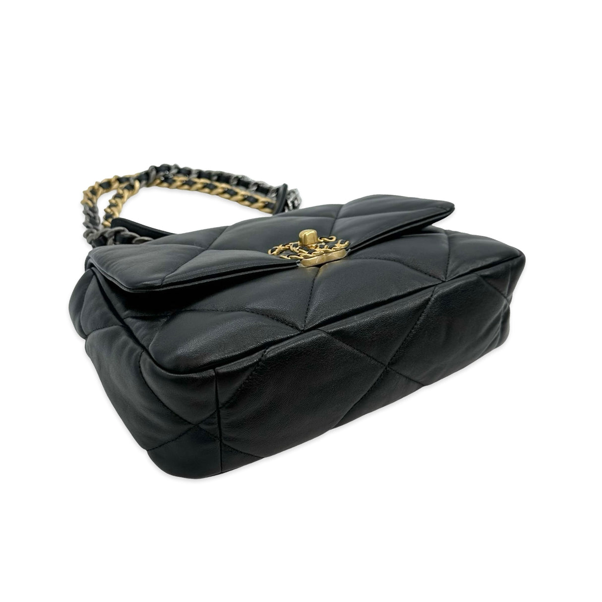 CHANEL: Quilted Lambskin Small 19
