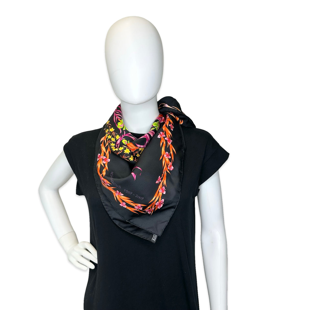 HERMES: Silk Cheval Fleuri 90 Scarf