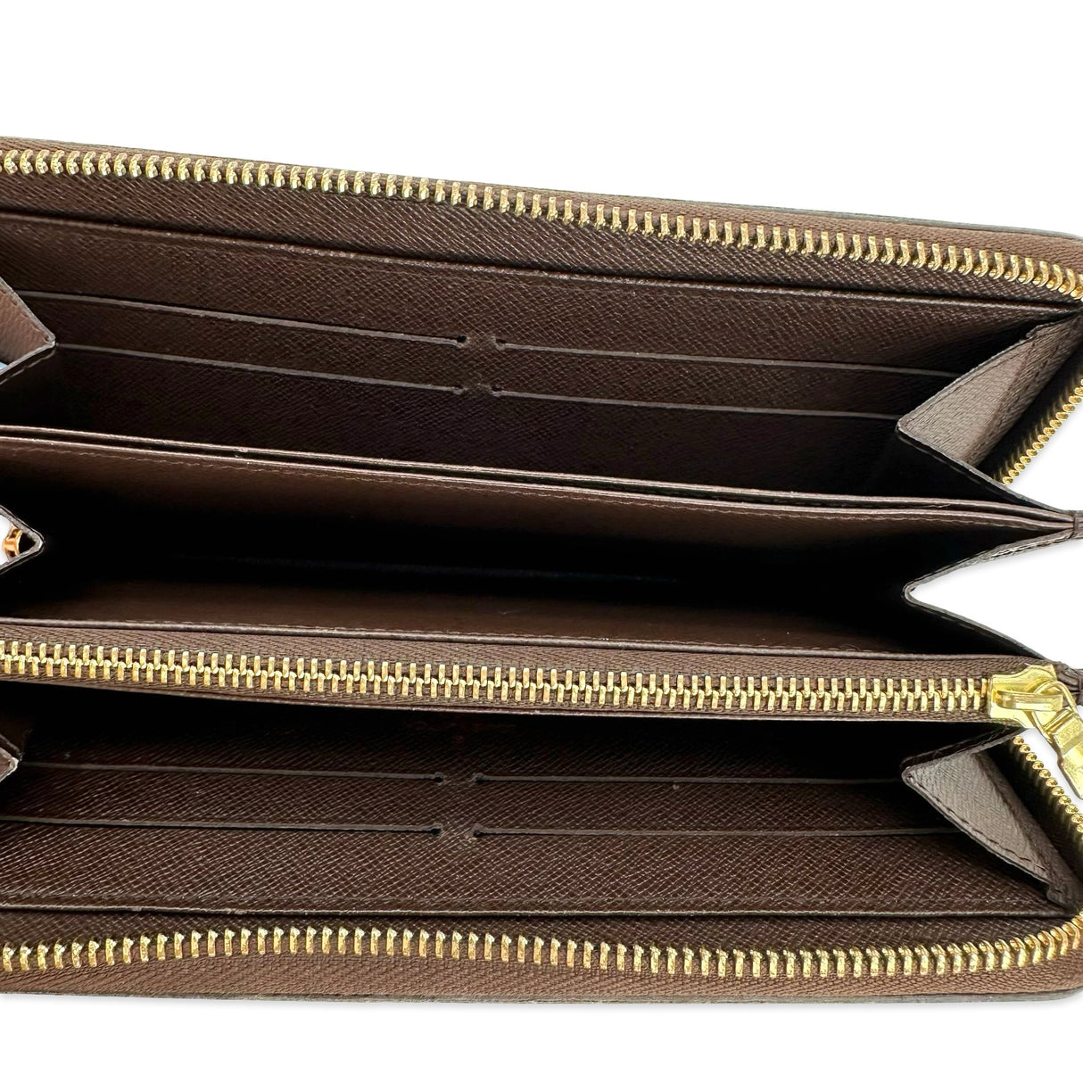 LOUIS VUITTON: Damier Ebene Zippy Wallet