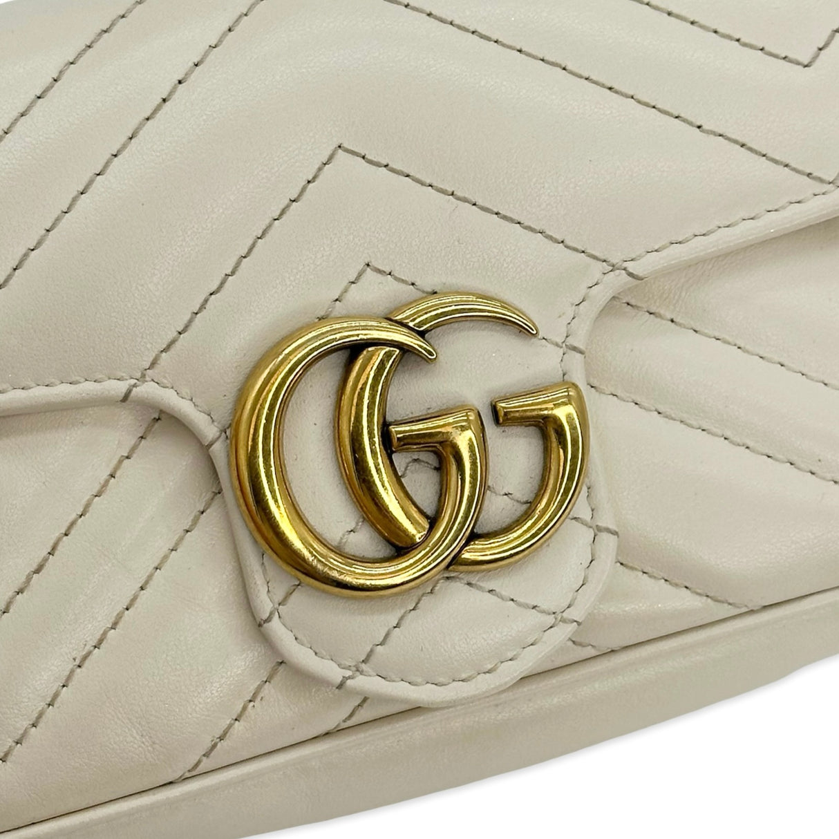 Quilted Leather GG Marmont Super Mini Chain Bag