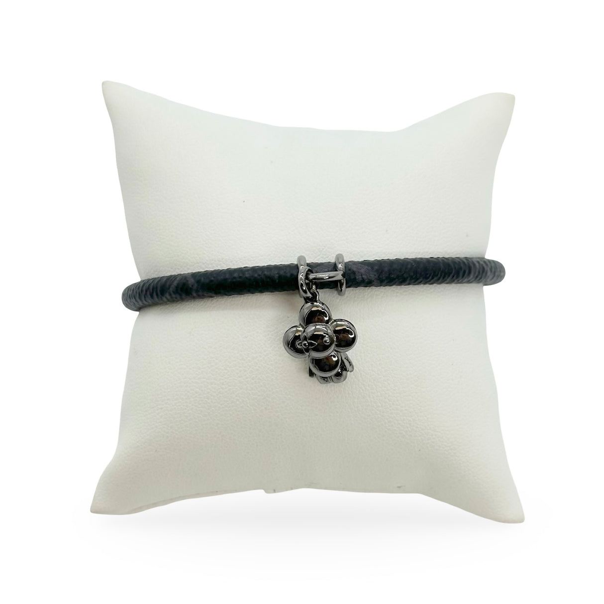 LOUIS VUITTON: Monogram Eclipse Hang It Bracelet