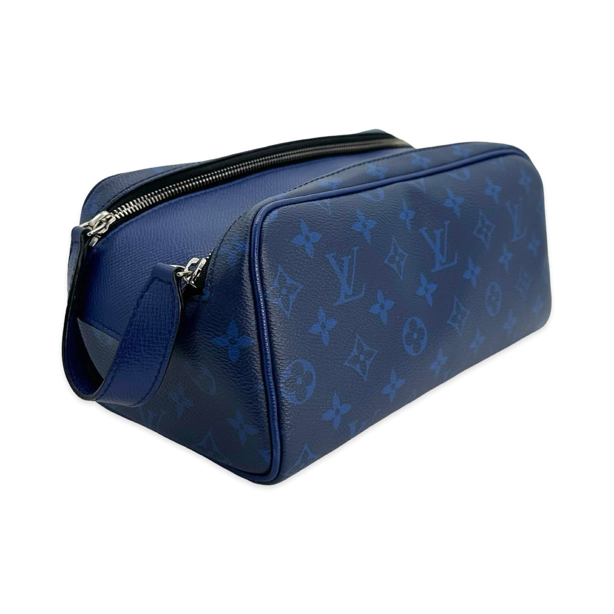 LOUIS VUITTON: Taigarama Dopp Kit