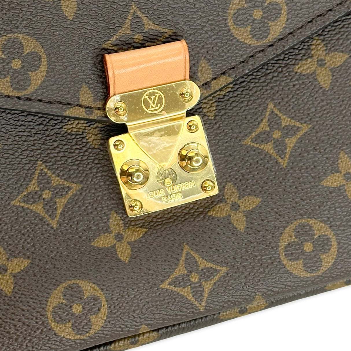 Monogram Pochette Metis