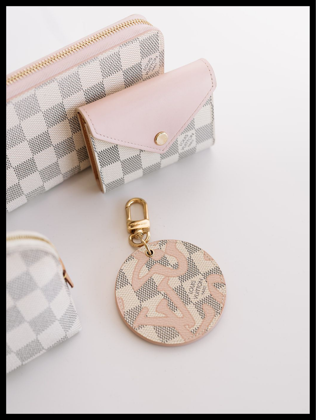 THE SECRET LOUIS VUITTON EMPLOYEE