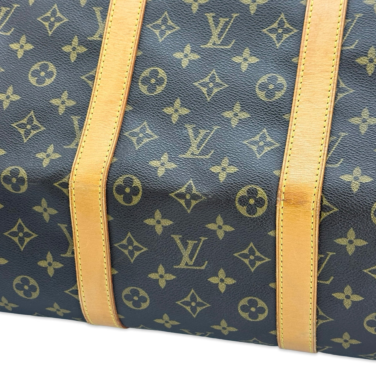 LOUIS VUITTON: Monogram Keepall 55
