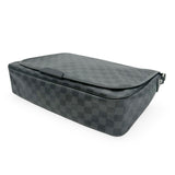 LOUIS VUITTON: Damier Graphite Daniel Messenger GM