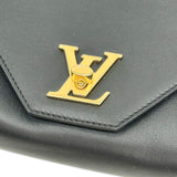LOUIS VUITTON: Calfskin Lovenote Chain Clutch