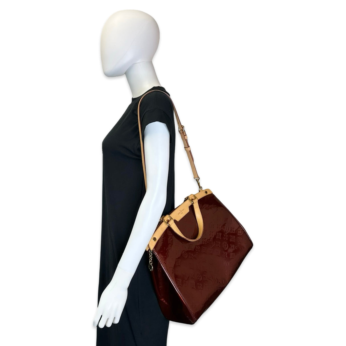 LOUIS VUITTON: Monogram Vernis Brea MM