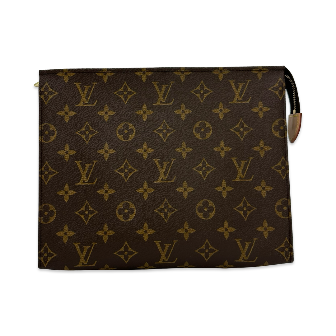 Monogram Toiletry 26