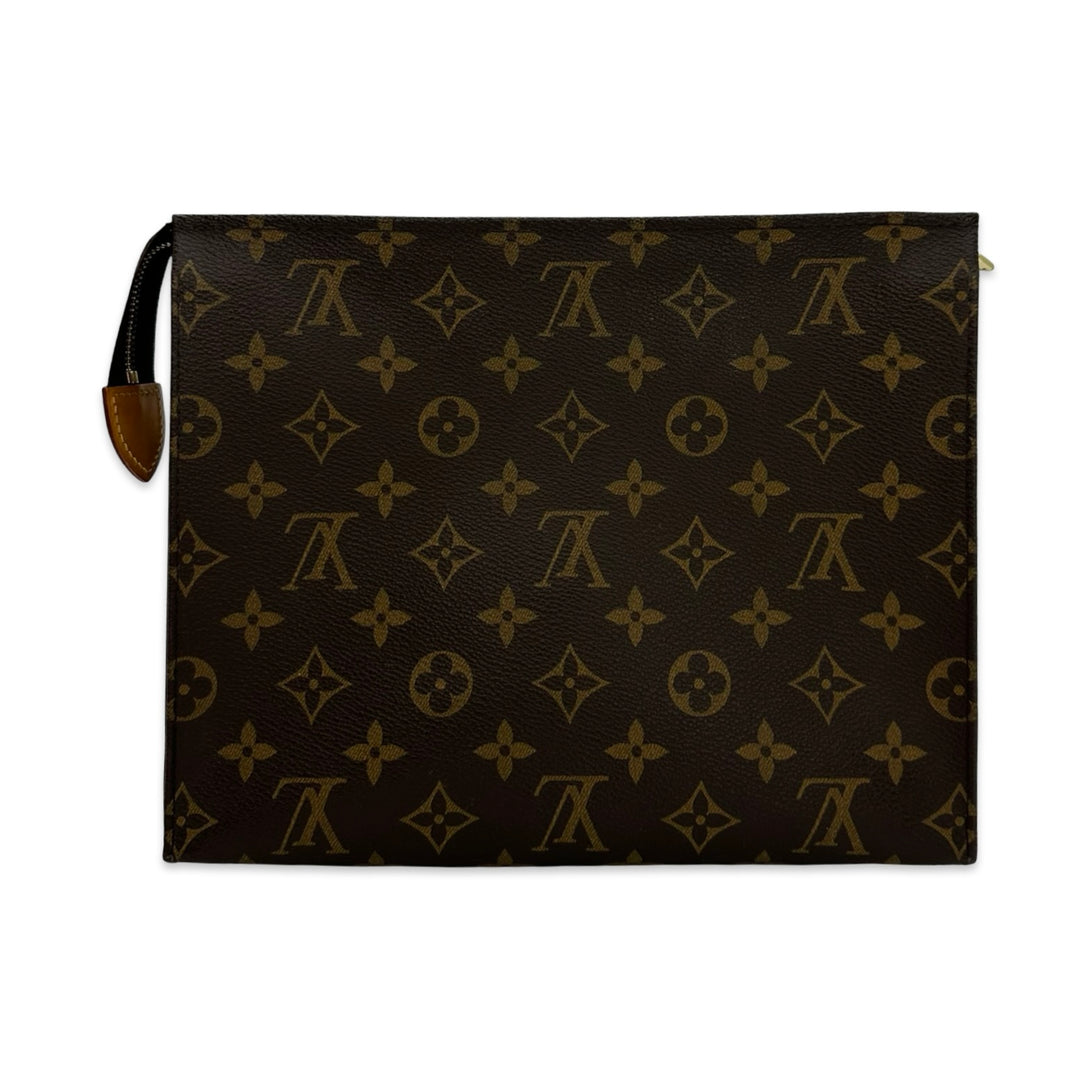 Monogram Toiletry 26