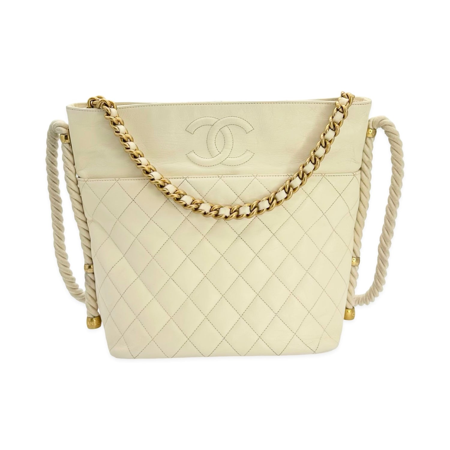 Quilted Calfskin En Vogue Rope Hobo Bag