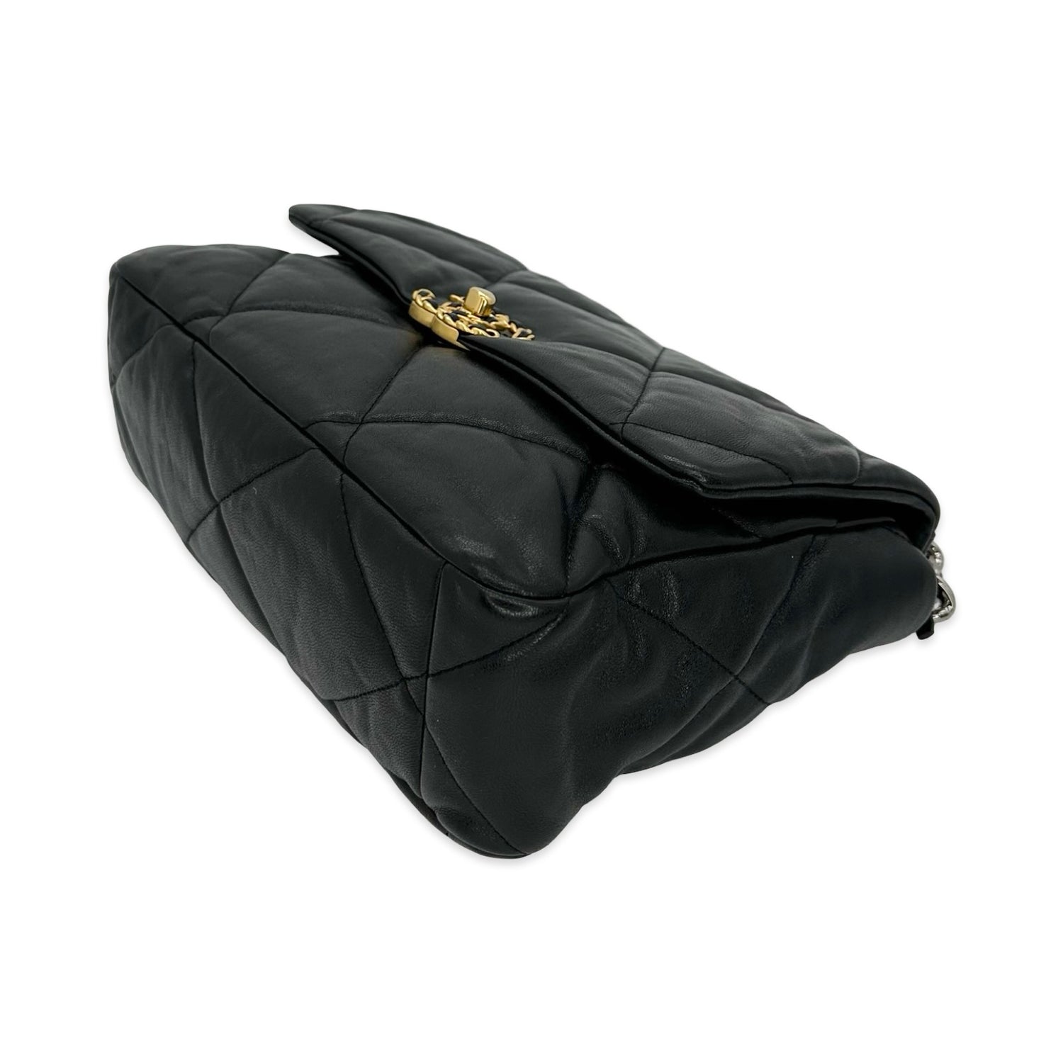 Quilted Lambskin Medium 19