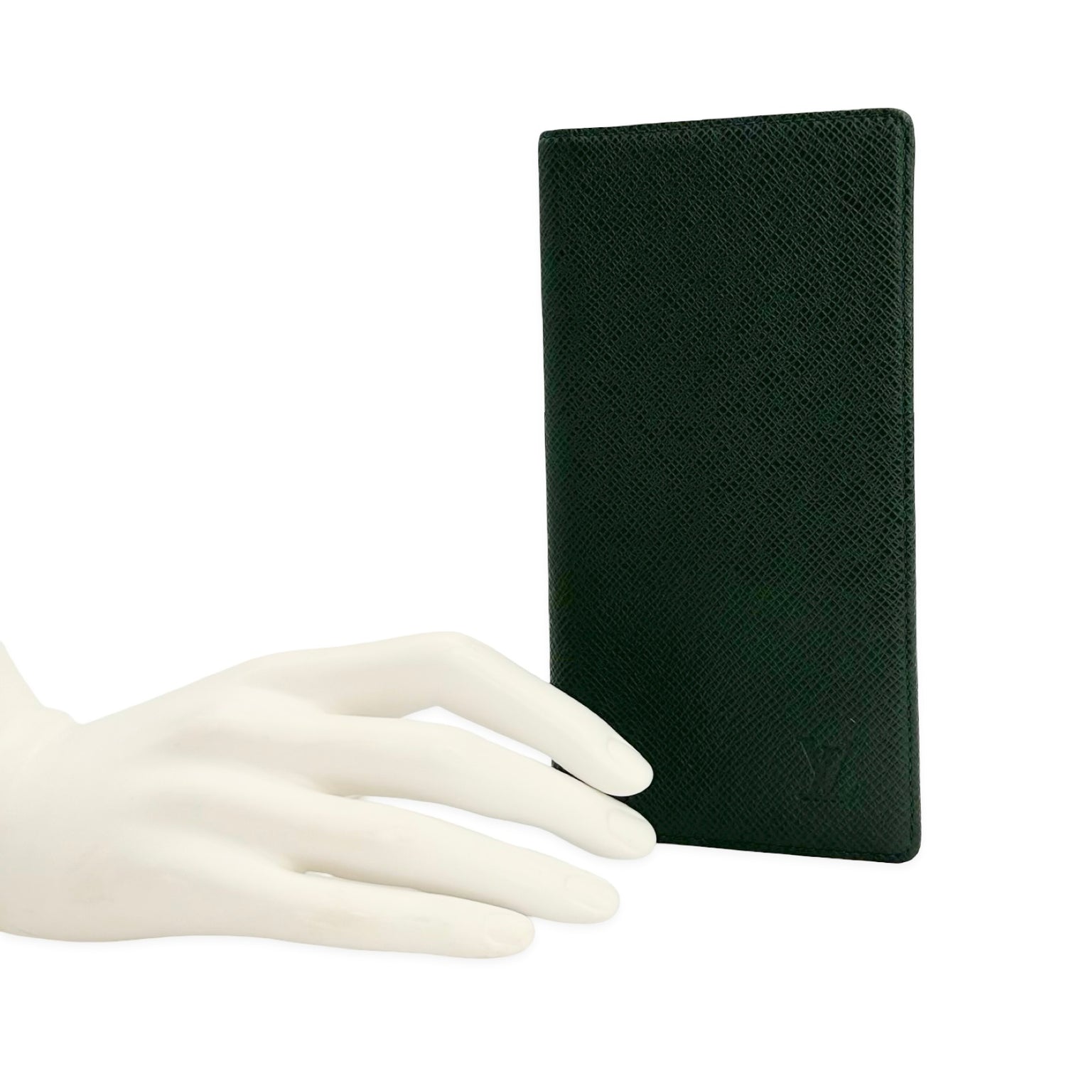 Louis Vuitton Taiga Brazza Wallet