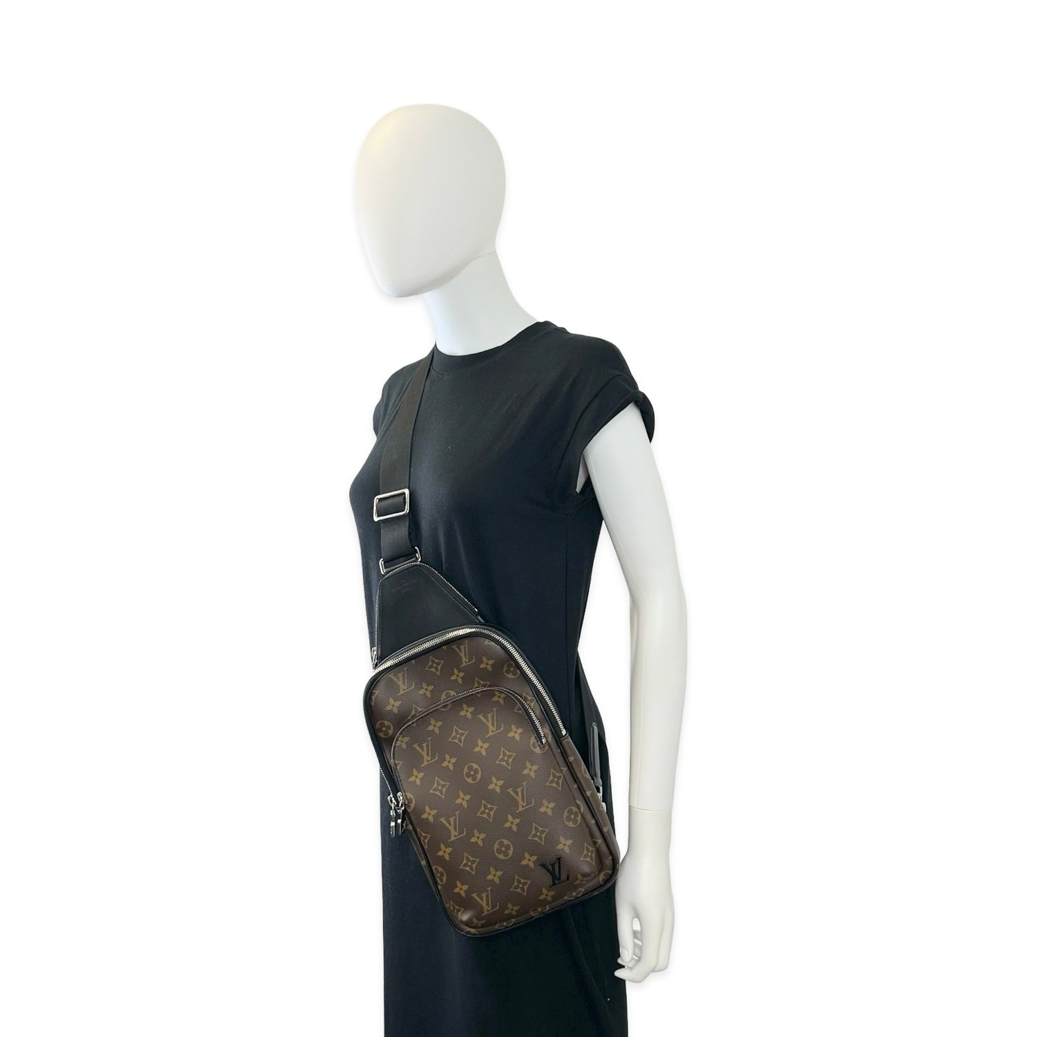 Louis Vuitton Monogram Avenue Sling Bag