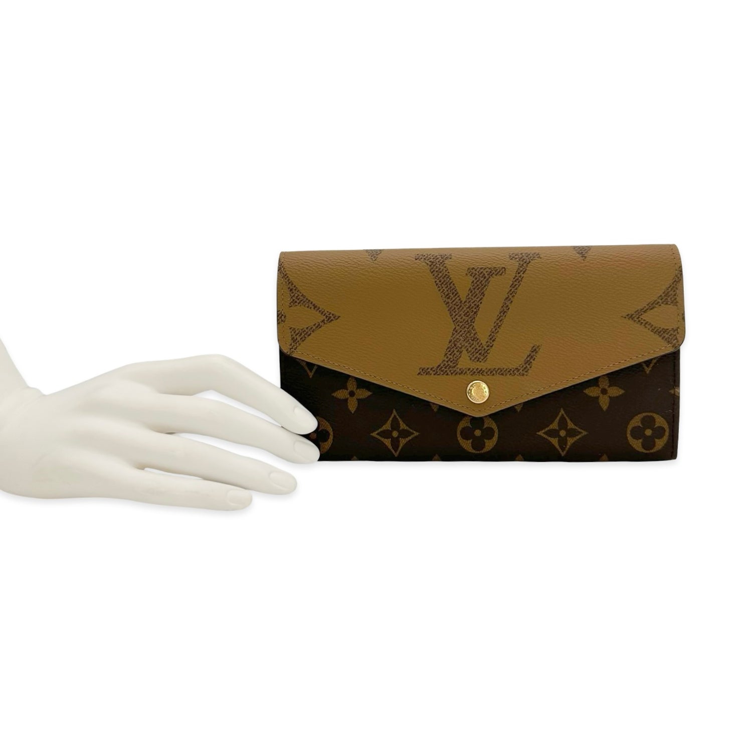 Louis Vuitton Monogram Reverse Sarah Wallet