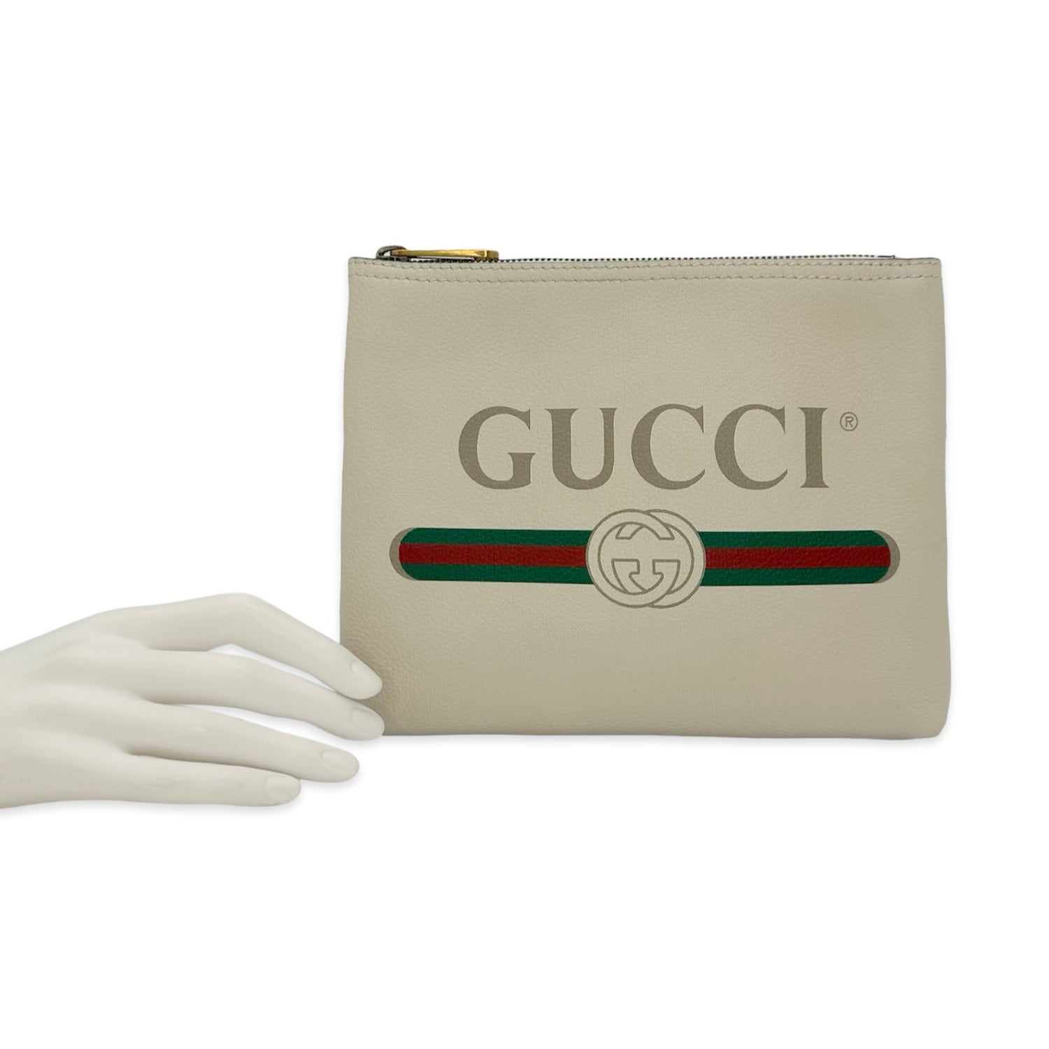 Gucci Grained Leather Logo Pouch
